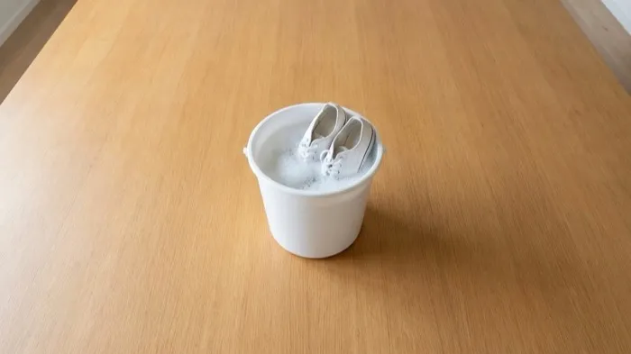 スニーカーをセスキ炭酸ソーダでつけ置き洗い